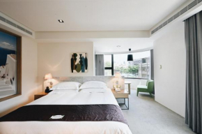 Gogo Hotel